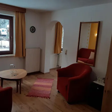 Gasthof Hirlatz Guest house 3*